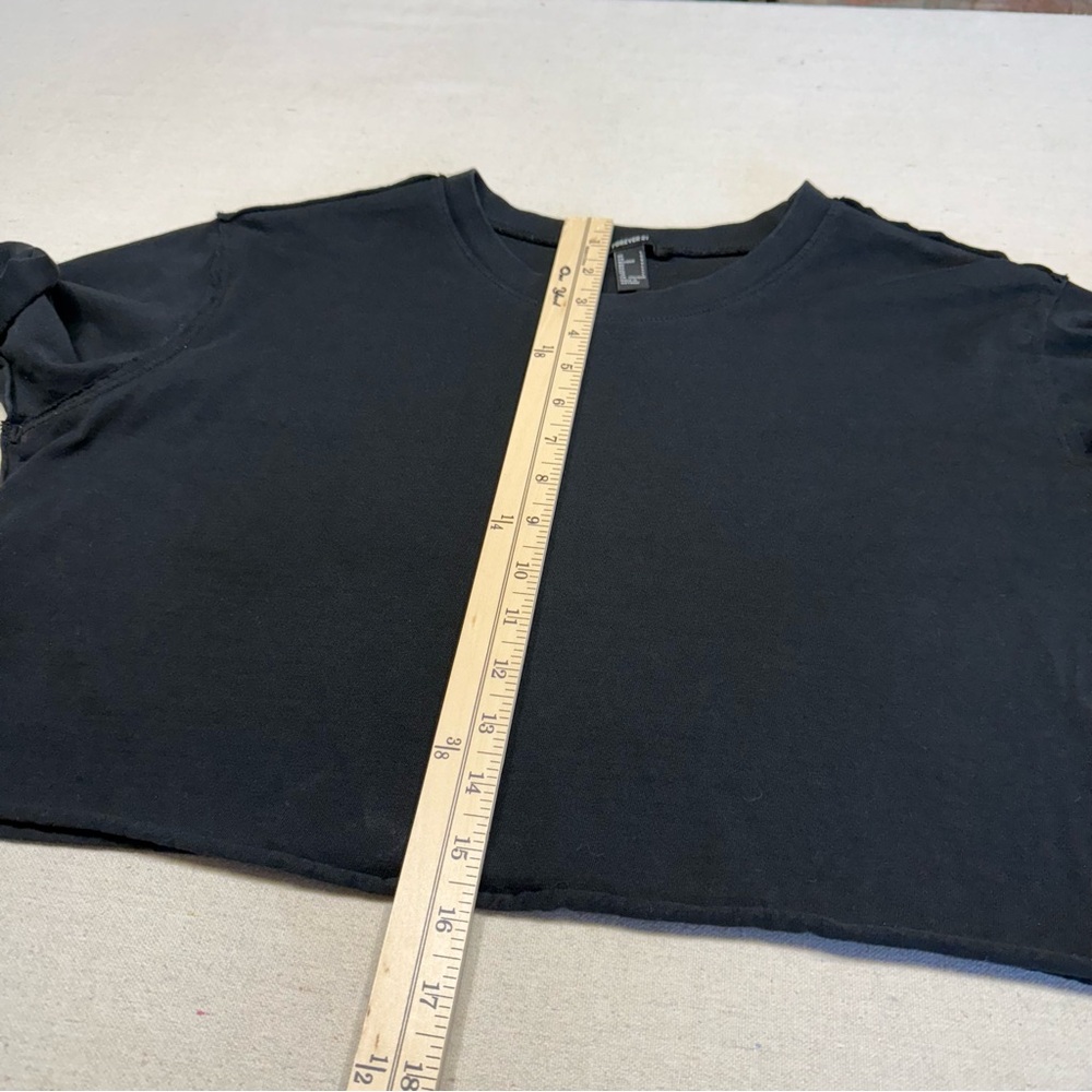 Forever 21 Black Women's Crop Top - Size Large - Picture 10 of 13